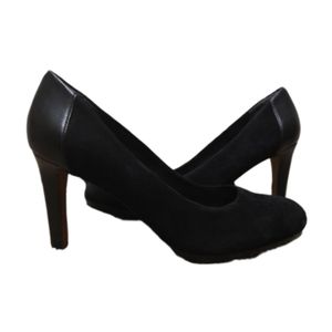 NWT Franco Sarto Sheena Black Suede Pumps